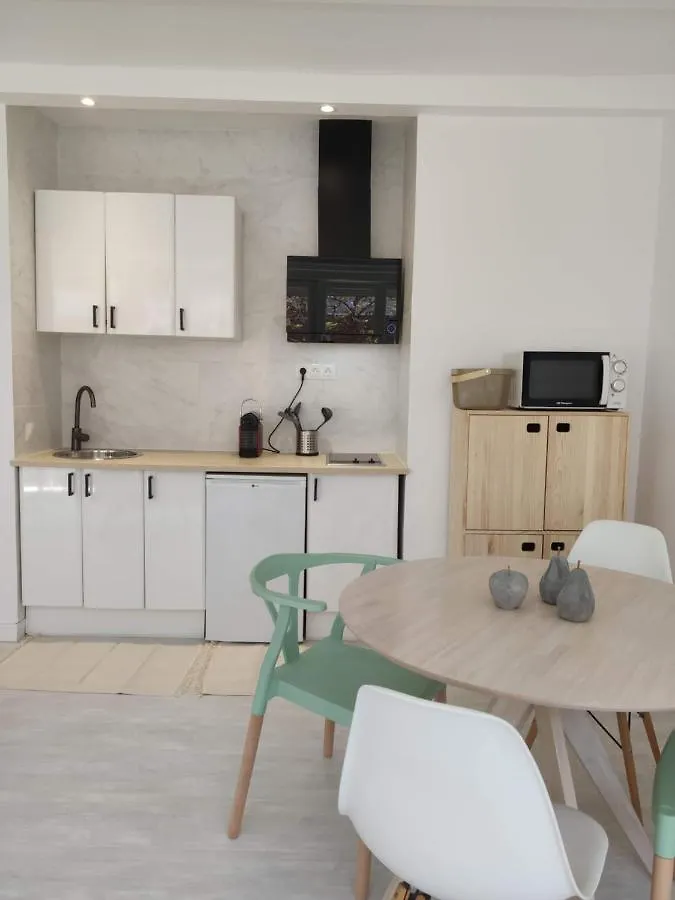 Apartamento De Diseno En La Playa Torremolinos Apartmán